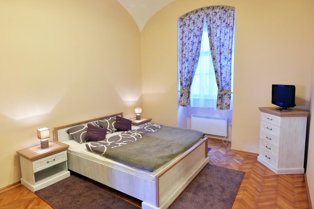 Főtér Apartman Eger Exterior foto